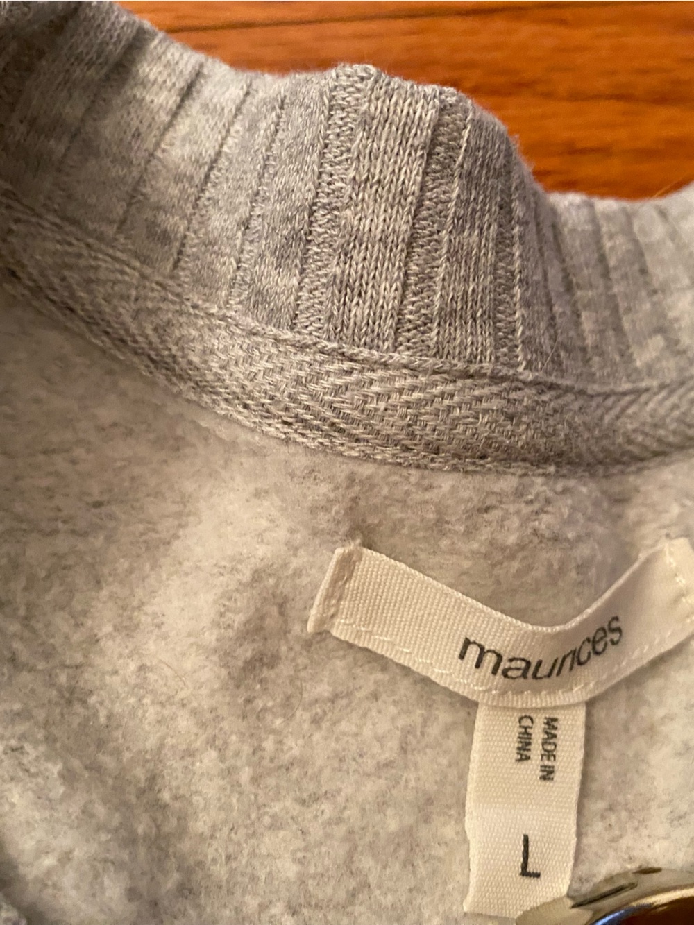 GUC Maurices Willowsoft Be Kind Sweatshirt Cotton Blend Top Gray Large - Picture 7 of 10